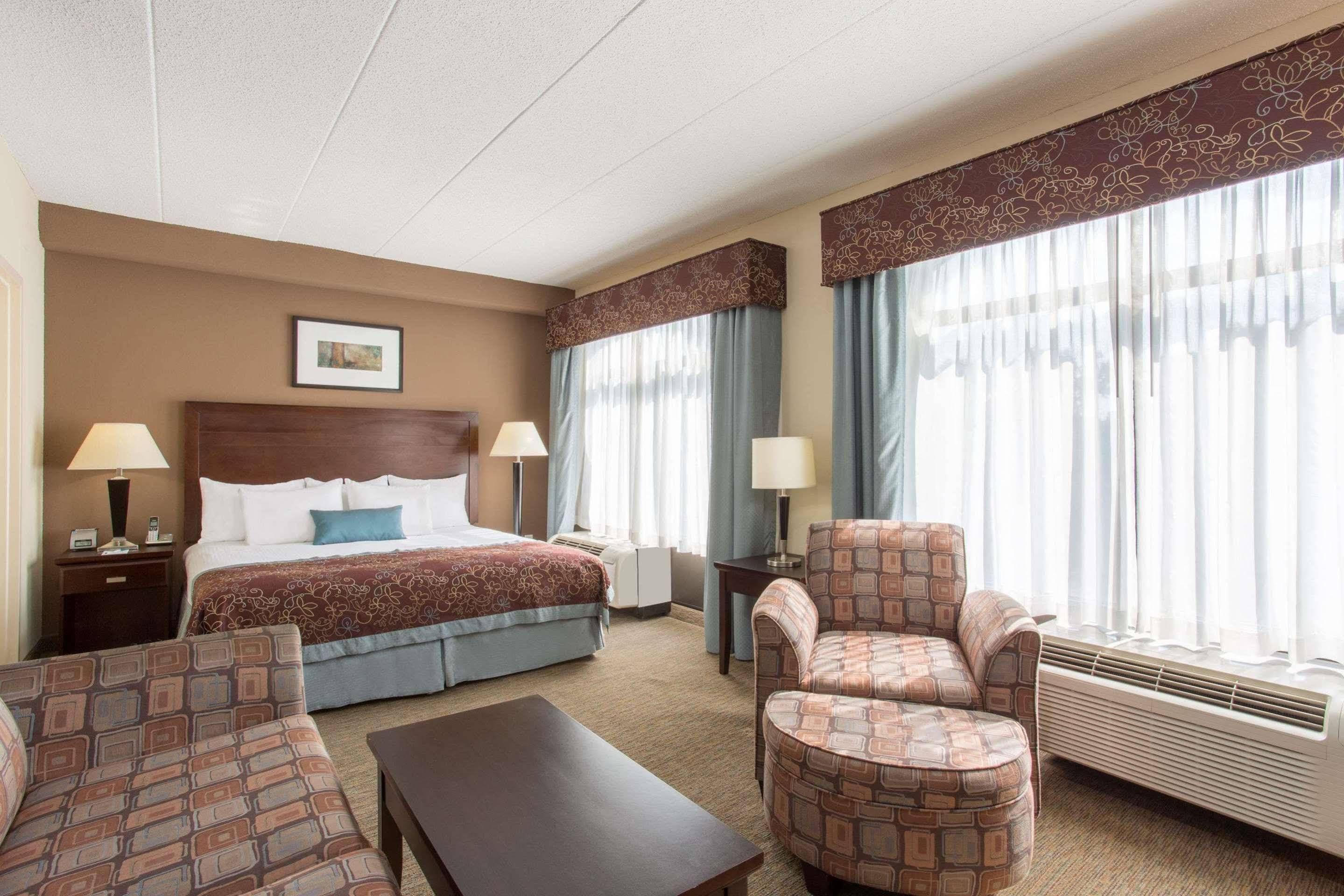 Holiday Inn Fredericksburg - Conference Center By Ihg Exterior photo